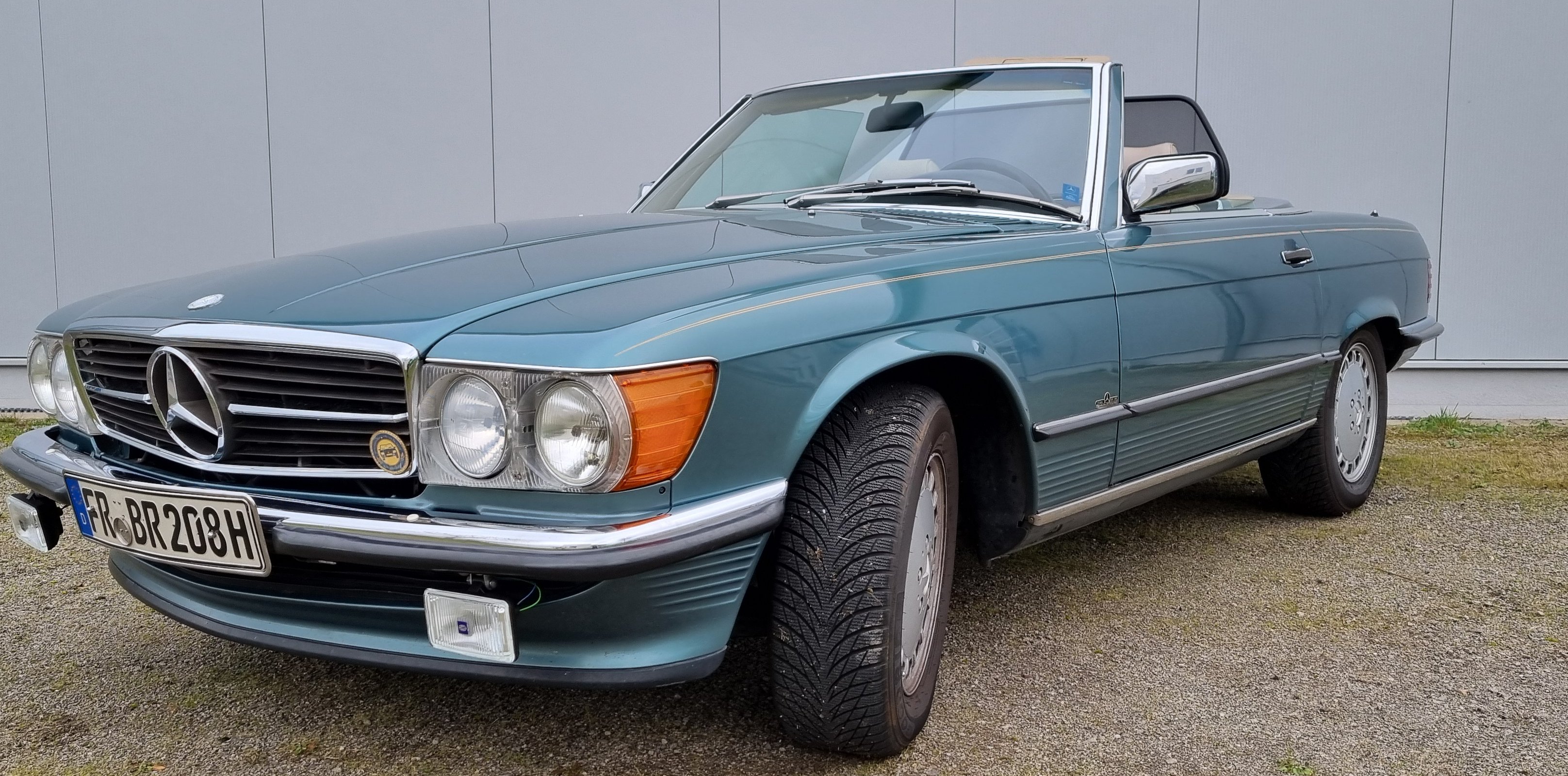 Mercedes-Benz 560 SL (R107)